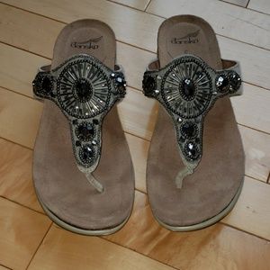 Dansko Pamela wedge thong sandal slide leather 38